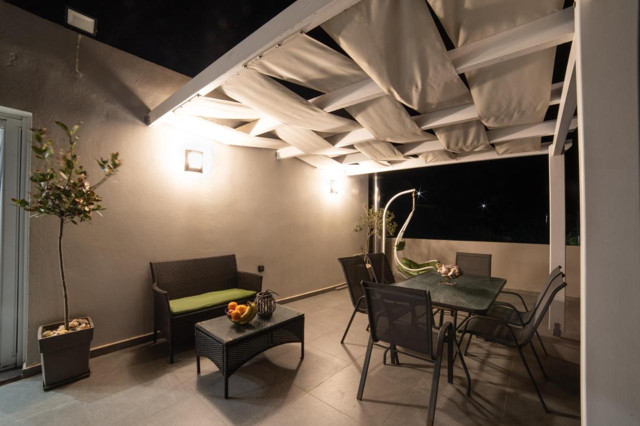 Home Sweet Home - Big Balcony With Great View Kíssamos Exterior foto